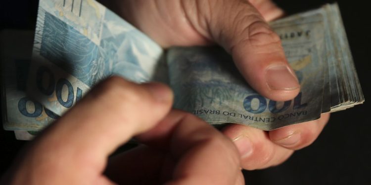 TSC explica: como consultar dinheiro esquecido em bancos