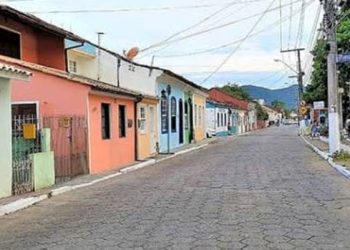 Disputa entre ex e atual namorado termina com tiros e prisão no Ribeirão da Ilha