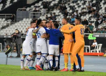 Avaí vence o Botafogo, no Rio, com um golaço de Kevin
