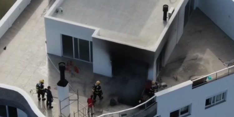 Incêndio atinge apartamento de cobertura em prédio na orla de Coqueiros