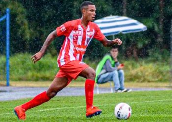 Atleta do Atlético Catarinense comemora vaga na semifinal e projeta duelo pelo acesso