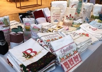 Moda, arte e gastronomia integram feira gratuita de produtos artesanais em Floripa