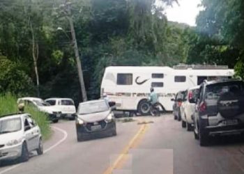 Tráfego de caminhões será restrito na SC-404, subida do Morro da Lagoa