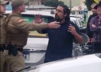 Vereador de Florianópolis, candidato a deputado é preso por boca de urna pela PM