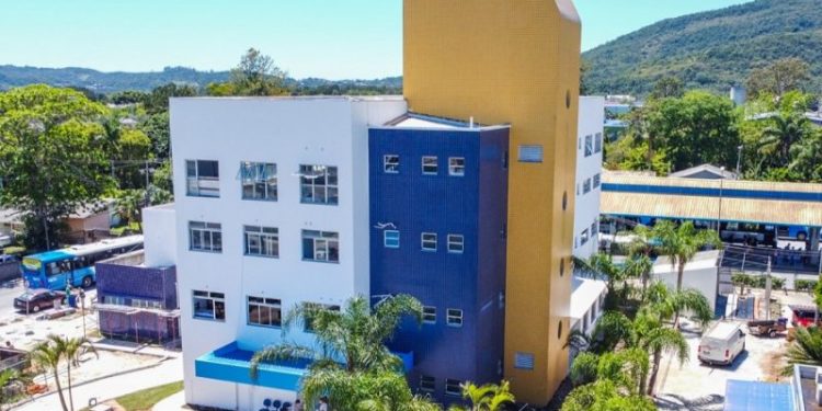 Florianópolis promove ação de conscientização sobre o HIV