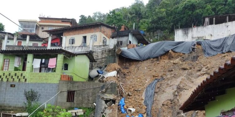 Biguaçu registra alagamentos e deslizamentos em diversos bairros