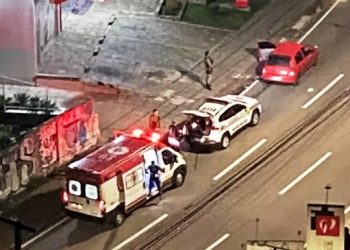 Assaltante é morto a tiros em tentativa de roubo a banco em Florianópolis