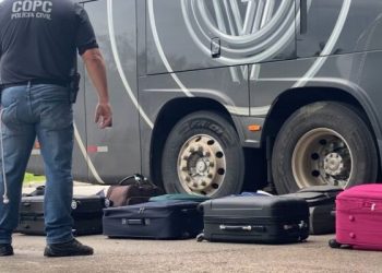 Duas pessoas são presas durante fiscalização no Terminal Rodoviário de Florianópolis