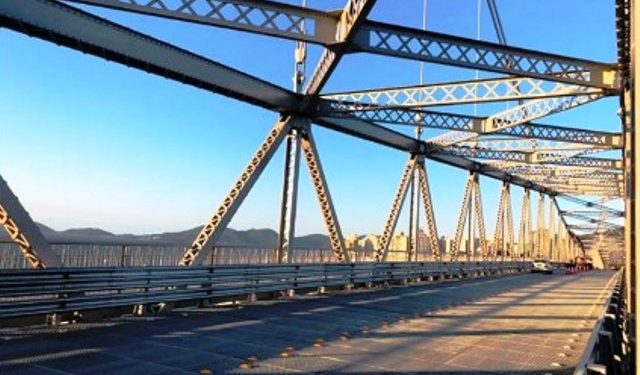 Pistas de rolamento da Ponte Hercílio Luz estarão fechadas neste fim de semana
