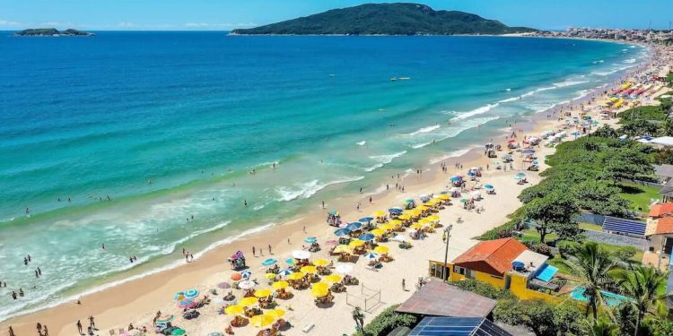 Alargamento da Praia dos Ingleses tem nova previsão de entrega