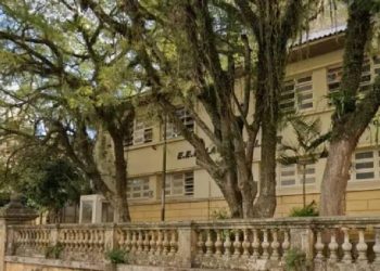Prédio da Escola Lauro Muller vai abrigar nova sede do Arquivo Público de SC