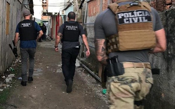 Preso em Florianópolis suspeito de mais de 20 assaltos à mão armada