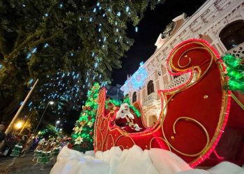Florianópolis: Largo da Catedral recebe a abertura do Natal nesta terça-feira