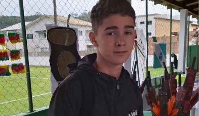 Encontrado corpo do adolescente que sumiu no mar do Ingleses