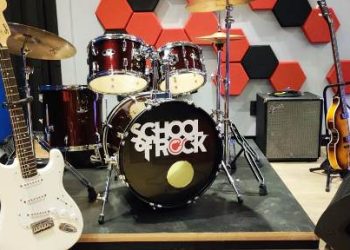 School Of Rock Floripa inaugura nova sede focada em experiências no universo musical