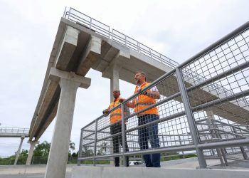 Liberada a passarela de Ratones na SC-401 em Florianópolis