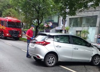 Acidentes na SC-401 e Mauro Ramos prejudicam o trânsito em Florianópolis