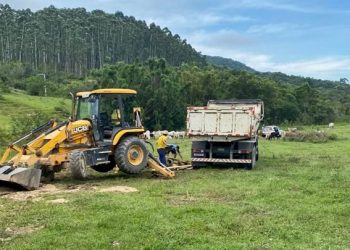 Construção irregular em área de preservação é demolida em Biguaçu