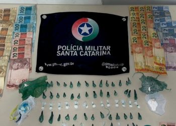 PM prende três homens e apreende quatro adolescentes por tráfico na Capital