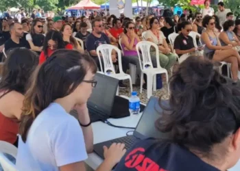 Professores da Ufsc ameaçam entrar em greve a partir de 3 de abril