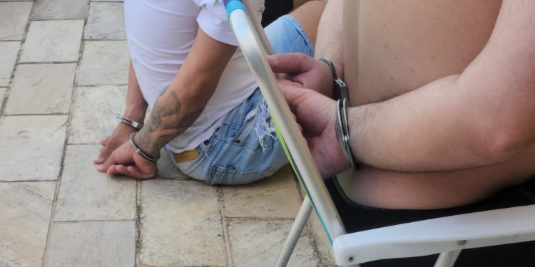 Trio é preso por matar e esconder corpo de homem em Florianópolis