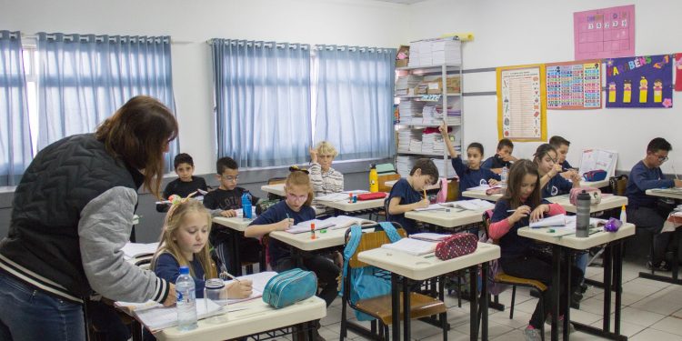 São José abre processo seletivo público emergencial para a educação