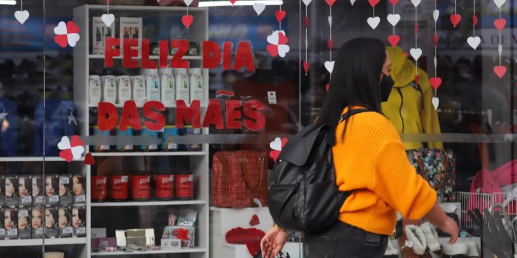 Comércio da Capital tem horário ampliado para o Dia das Mães