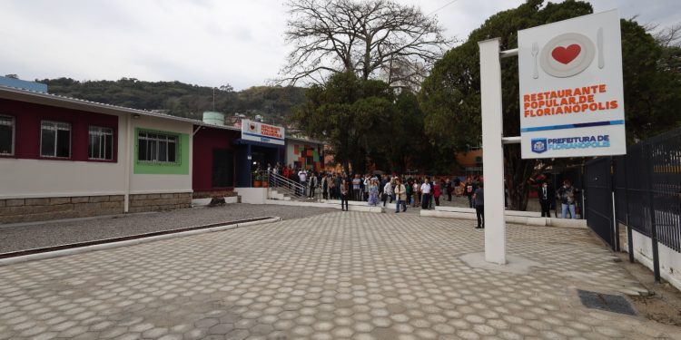 Restaurante Popular de Florianópolis atinge marca de 1 milhão de refeições servidas