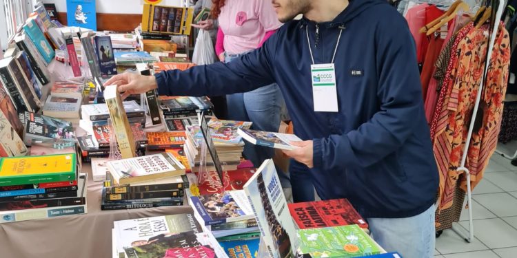 Bazar de livros oferece obras a partir de R$ 2, neste sábado no Córrego Grande