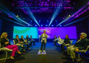 Evento do Sebrae reúne gestores públicos de 150 cidades de SC em Florianópolis
