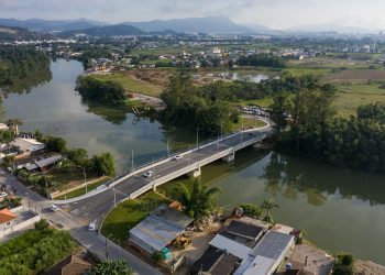 Inaugurada nova ponte de concreto sobre o Rio Cubatão na Grande Florianópolis