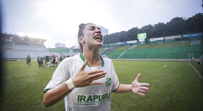 Kelly Becker conquista o acesso à série A1 do feminino e agora quer ser campeã