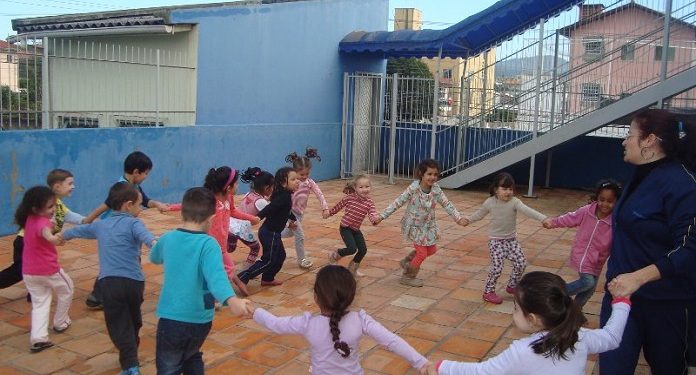 Justiça manda São José garantir vagas em creches e pré-escola às crianças