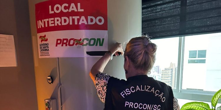 Procon critica na Alesc projeto que libera bronzeamento artificial