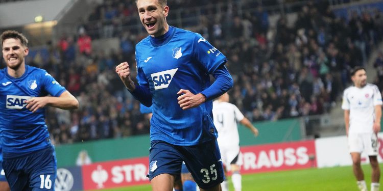 Manezinho Arthur Chaves marca 1º gol pelo Hoffenheim na Copa da Alemanha