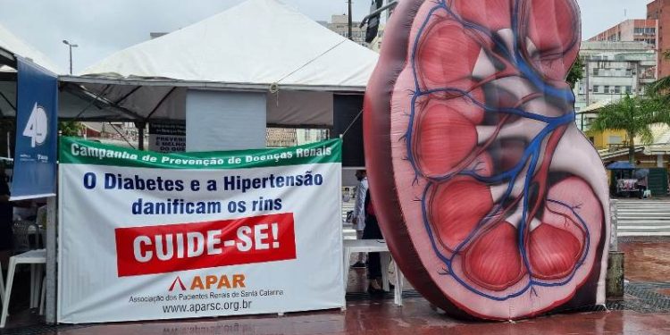 APAR-SC promove ação de conscientização e prevenção ao diabetes e doença renal crônica