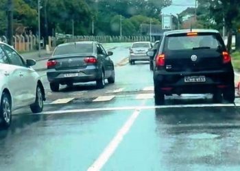 Obra paralisada causa transtornos a motoristas em rodovia de Florianópolis