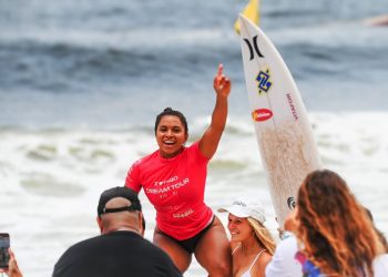 Catarinenses dominam etapa final da temporada 2024 do Dream Tour de Surf