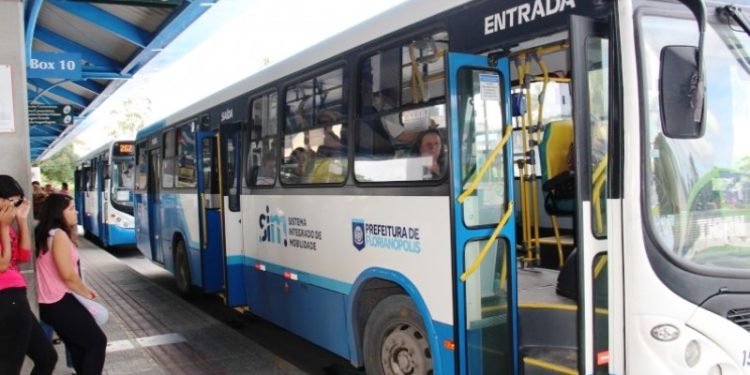 Florianópolis terá ônibus gratuitos nos próximos 10 domingos