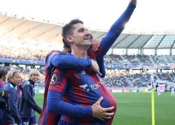 Zagueiro formado no Figueirense fecha tempoirada no Japão com vitória e gol marcado
