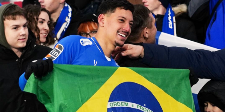 Ex-Figueirense, Raí Lopes é eleito melhor lateral-esquerdo de liga europeia