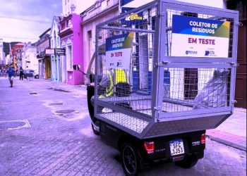 Projeto quer coleta de lixo com motoneta elétrica no Centro de Florianópolis