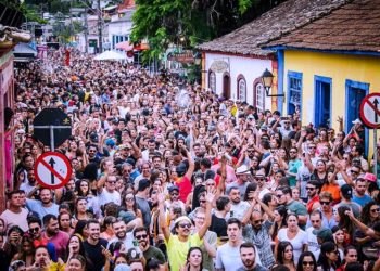 É folia: confira a programação do Carnaval nos bairros em Florianópolis