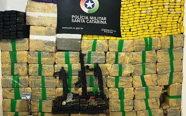 Inteligência da PM encontra 1,6 tonelada de maconha na Grande Florianópolis