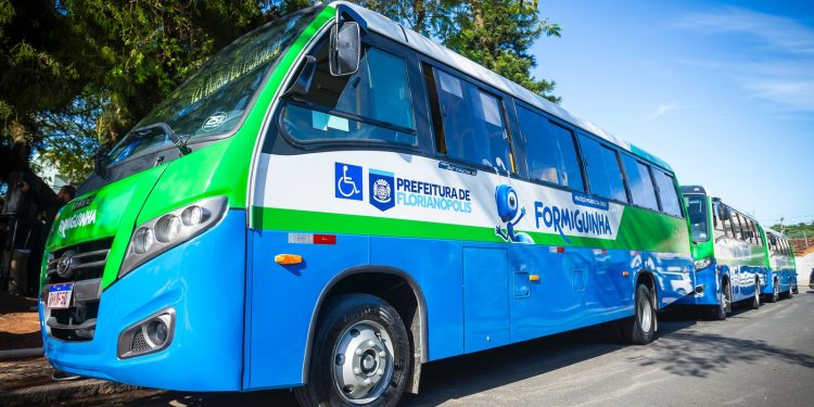 Florianópolis: usuários do Formiguinha terão que mostrar cartão a partir de maio
