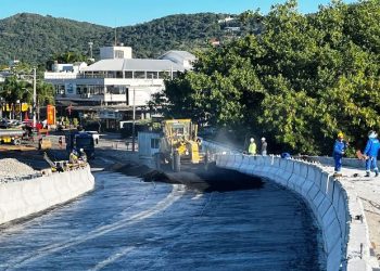 Obra da nova Ponte na Lagoa da Conceição entra na reta final com colocação do asfalto