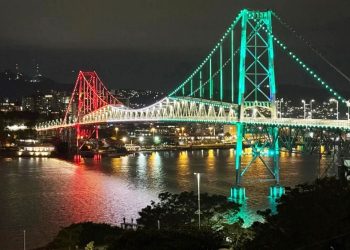 Ponte Hercílio Luz homenageia os 150 anos da Imigração Italiana