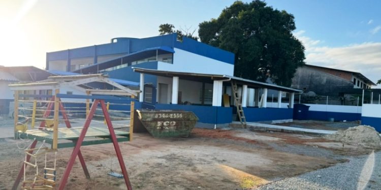 Palhoça ganha sua primeira escola de tempo integral para 170 crianças