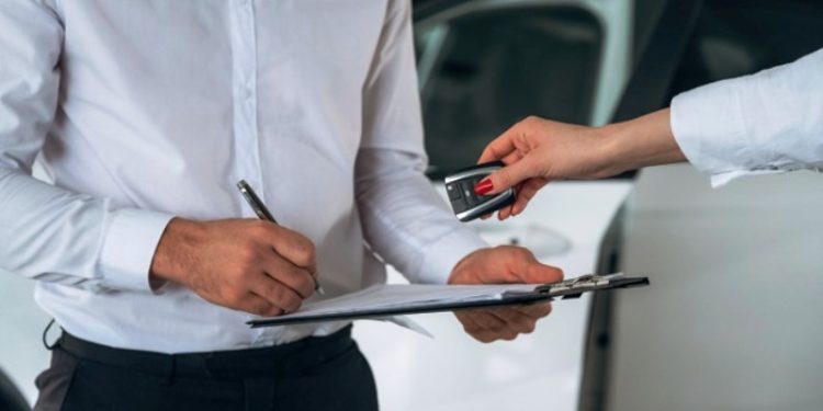 Justiça manda ex-namorado devolver empréstimo feito para comprar carro em SC