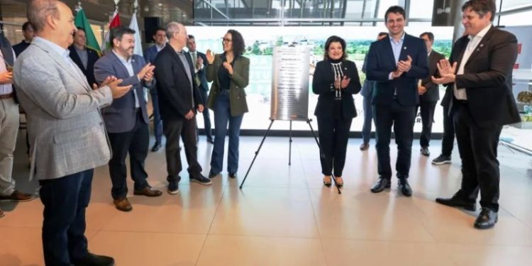 Jorginho Mello prestigia inauguração da nova sede administrativa do Sapiens Parque